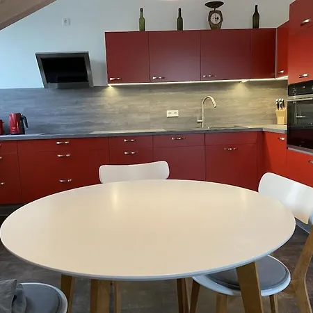 Am Neues Museum Comfortable *