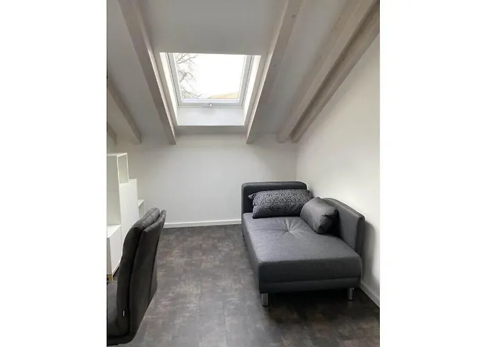 Am Neues Museum Comfortable